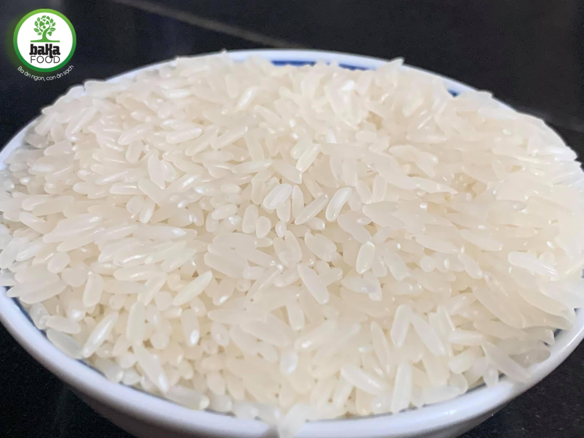 Hạt gạo trắng ngần mang thương hiệu ST25 trong tin đồn bị "đánh cắp"