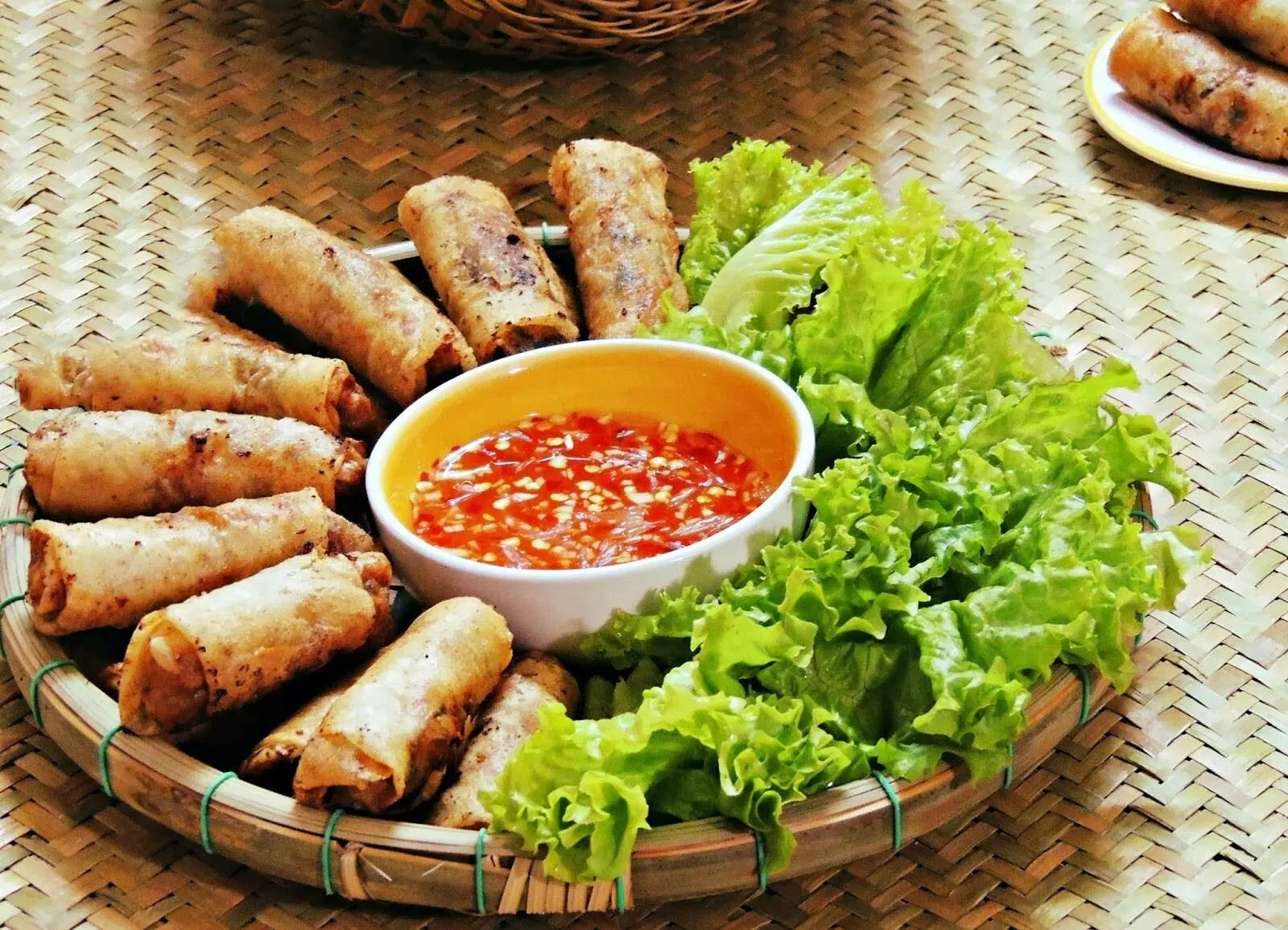 Cách Làm Chả Giò Miền Trung Thơm Ngon Giòn Rụm