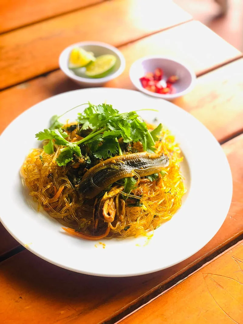 MIẾN LƯƠN XỨ NGHỆ - ĐẶC SẢN KHÔNG THỂ BỎ QUA 6 mien luon kho bakafood