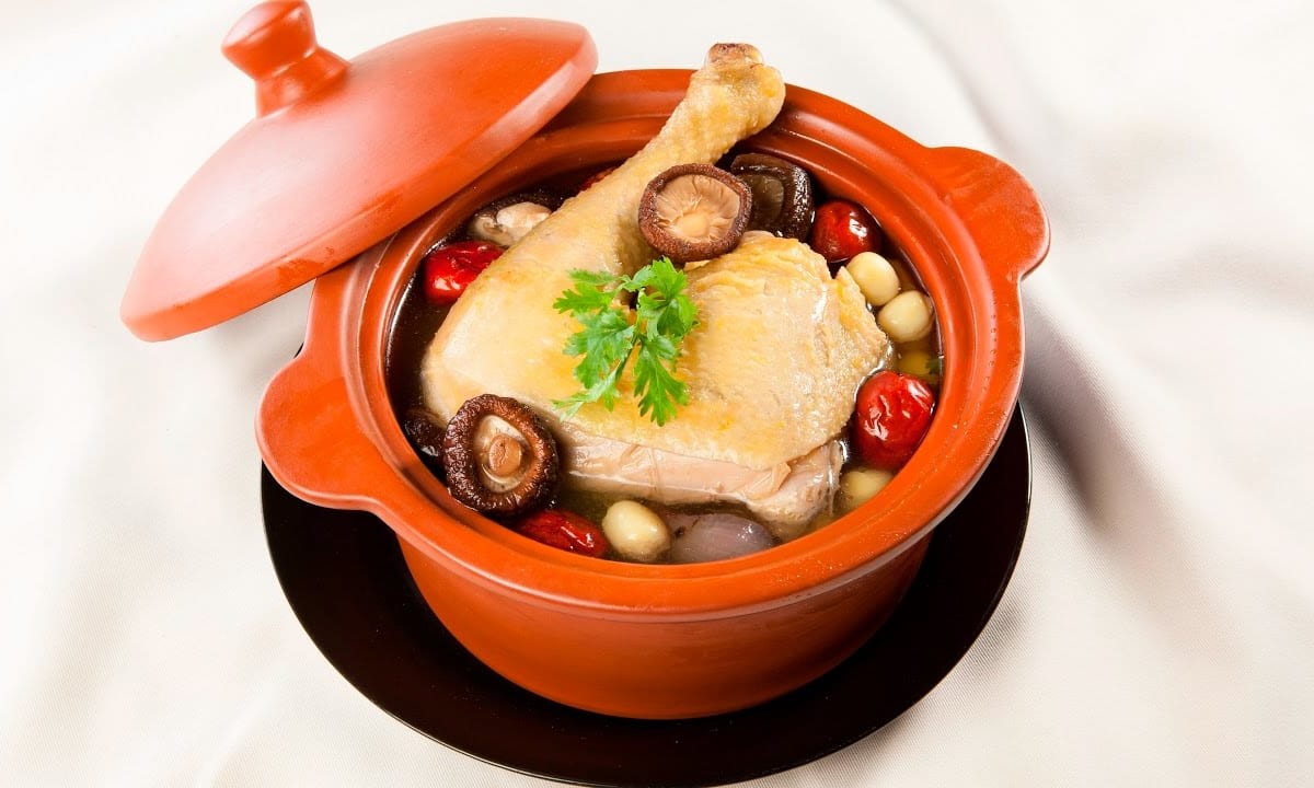 Các món ăn chế biến từ gà bằng phương pháp hầm