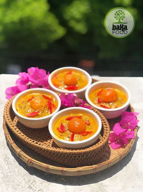 Trứng muối béo ngậy sẽ làm tăng hương vị món ăn