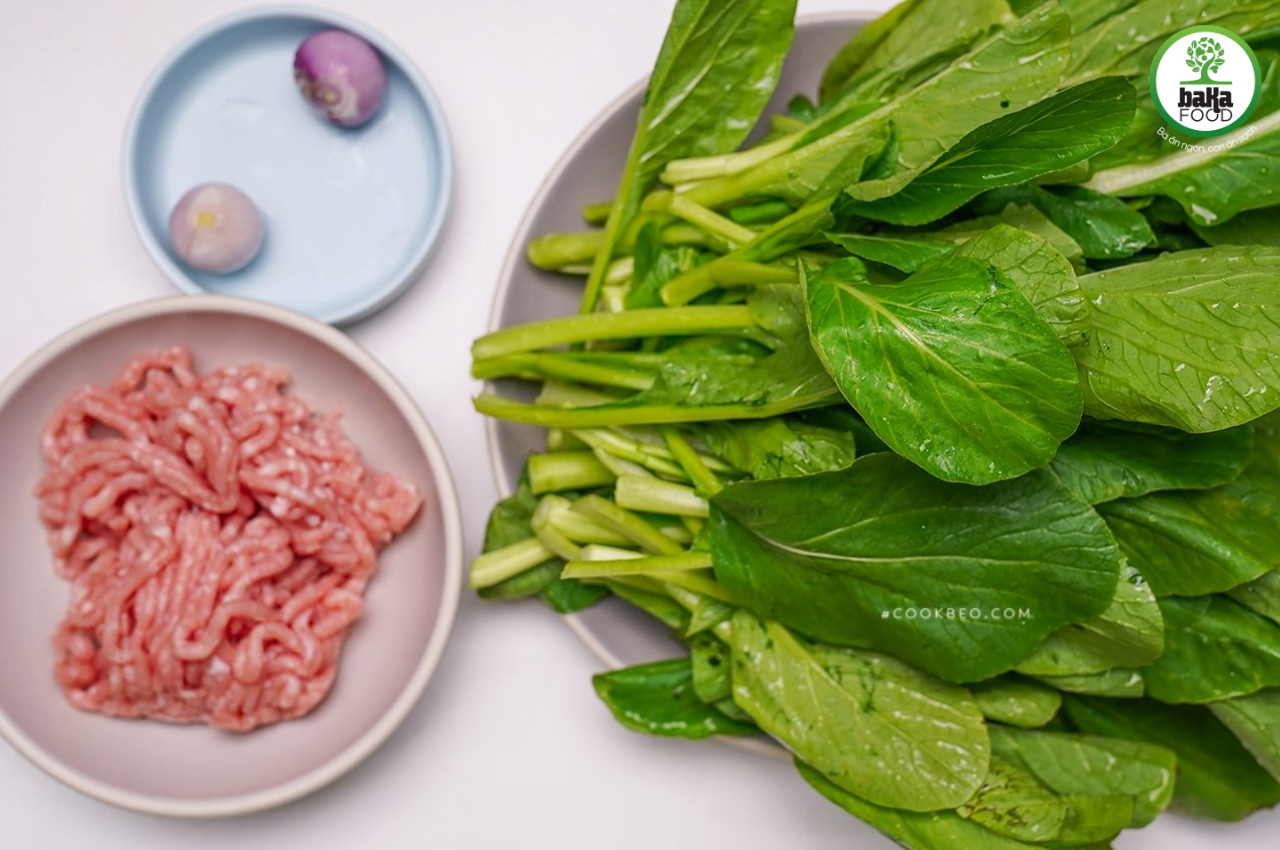 Nguyên liệu nấu canh rau cải thịt bằm rất đơn giản 