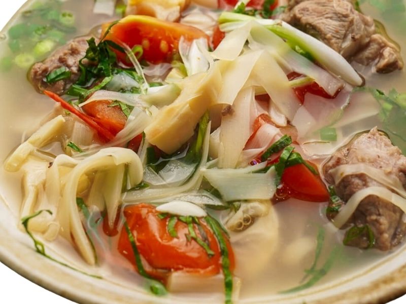 Cách Nấu Canh Măng Chua Với Thịt Heo