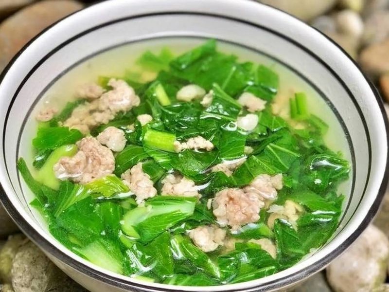 Cách Nấu Canh Cải Thịt Heo Thơm Ngon Bùng Vị