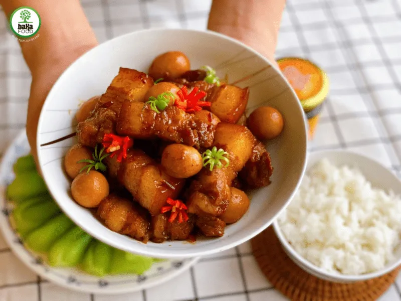 Các bước thực hiện cách làm thịt heo kho trứng cút chi tiết, ngon khó chối từ