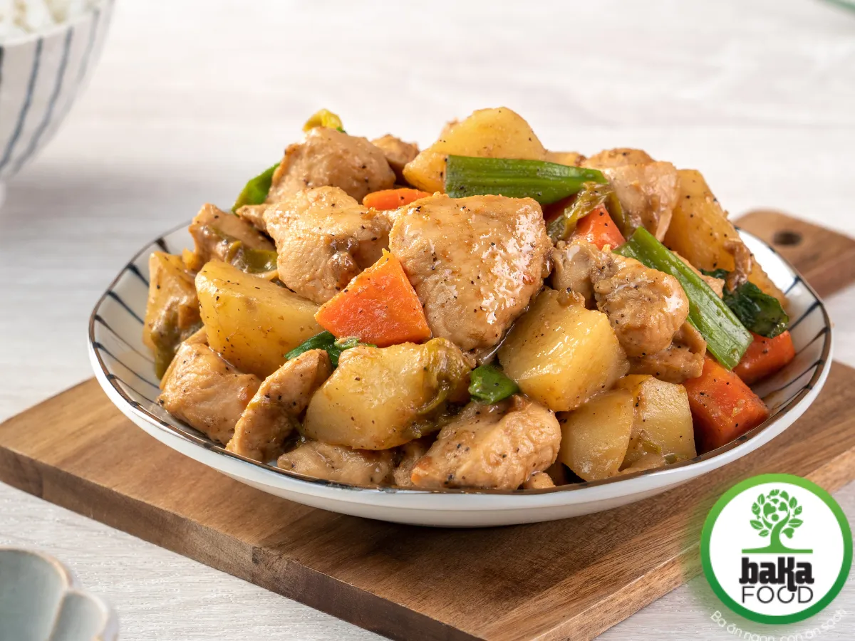 Top 5 Các Món Hầm Từ Thịt Heo Ngon Đậm Đà, Bồi Bổ Sức Khỏe 11 Thịt heo hầm cà rốt khoai tây – món ngon đầy đủ dưỡng chất cho cả nhà