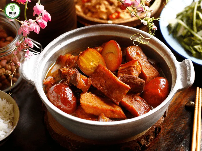 Thịt kho trứng – Linh hồn của mâm cỗ Việt và dư vị ngày Tết