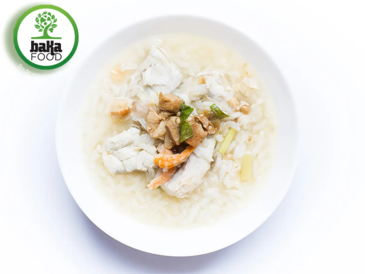 Để tránh sự nhàm chán, bạn có thể sáng tạo thêm nhiều phiên bản cháo thịt heo cải bó xôi khác nhau
