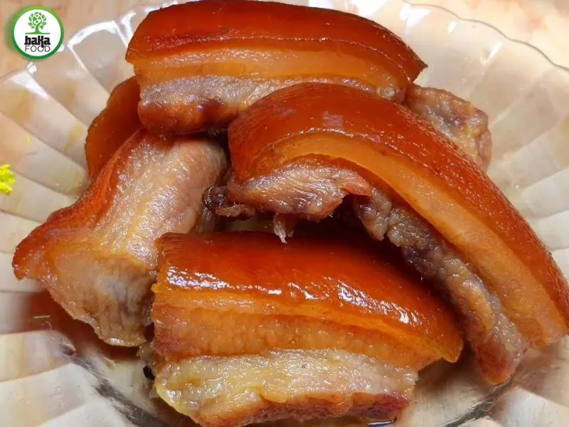 Chuẩn bị nguyên liệu và sơ chế thịt heo
