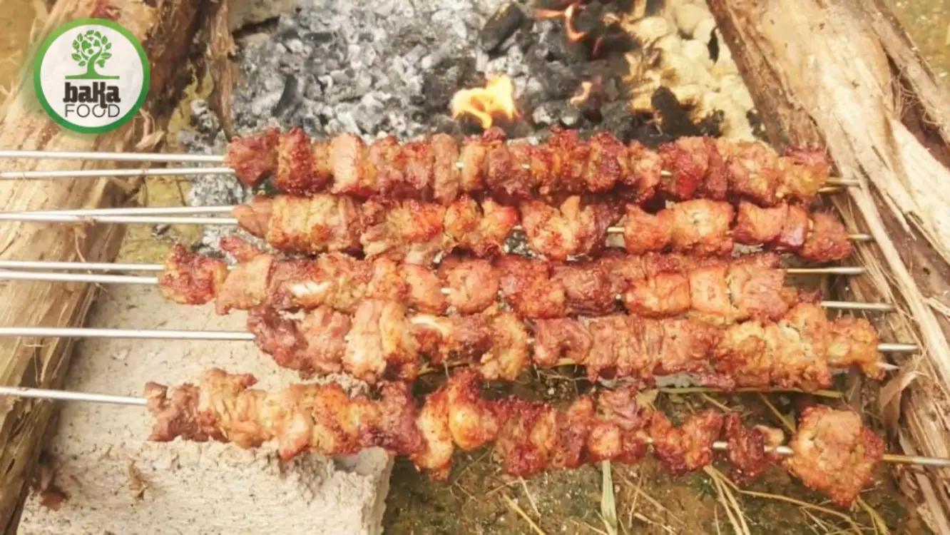 Món thịt heo xiên nướng sẽ trở nên tuyệt vời hơn bao giờ hết khi bạn nắm vững cách ướp thịt heo xiên nướng chuẩn mực này