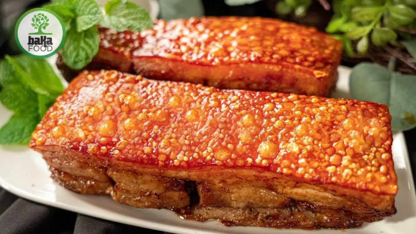 Thành phẩm là thịt nướng vàng giòn, mềm ẩm, đậm vị nếu áp dụng đúng kỹ thuật nướng thịt heo bằng nồi chiên không dầu