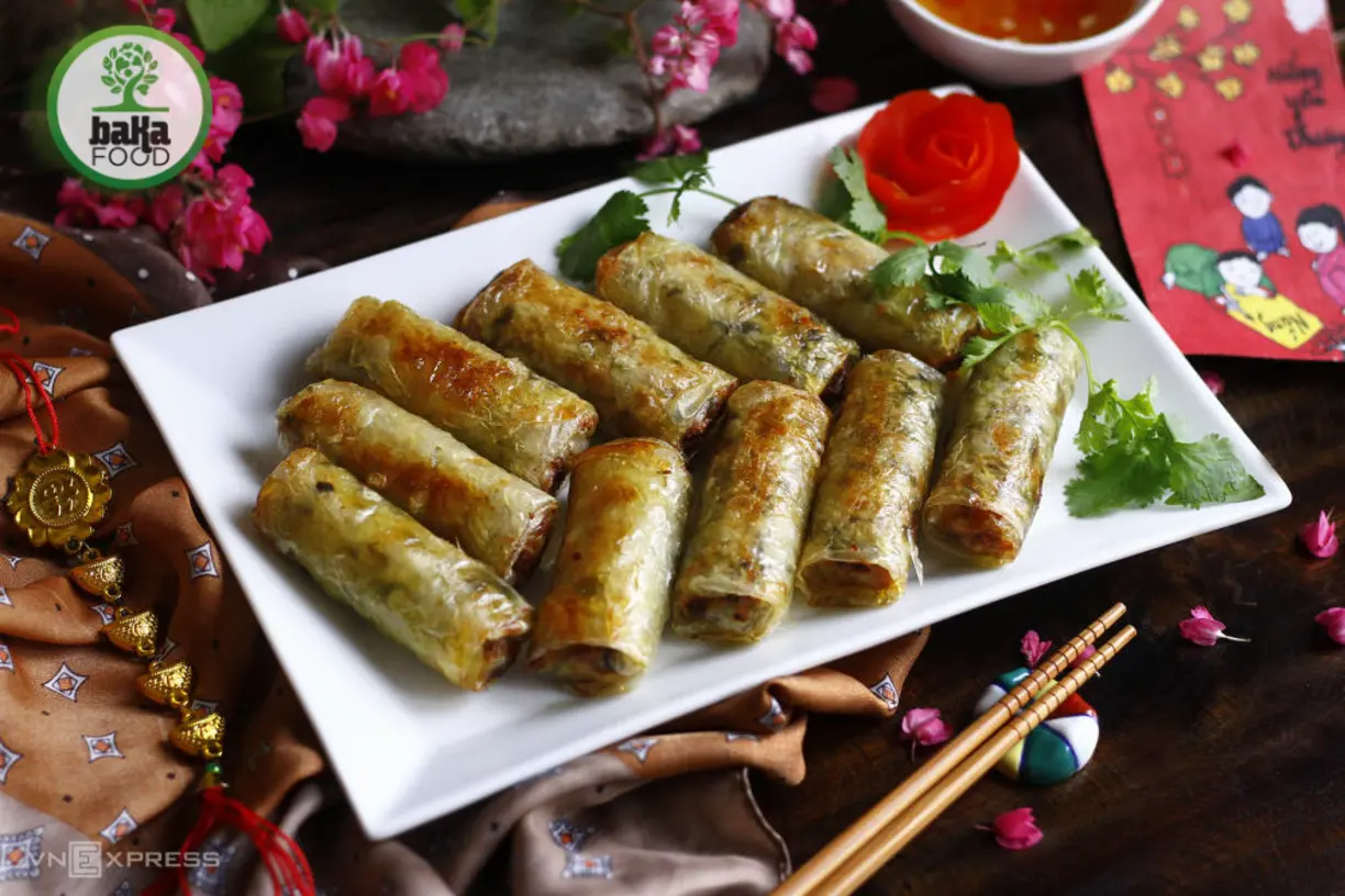 Sơ chế và pha trộn nhân nem đúng tỷ lệ