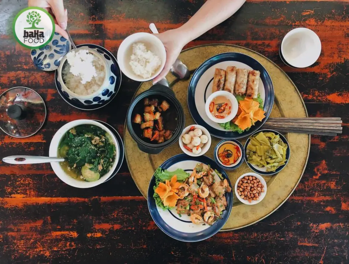 Một bữa cơm Bắc giữa Sài Gòn đủ làm lòng người dịu lại