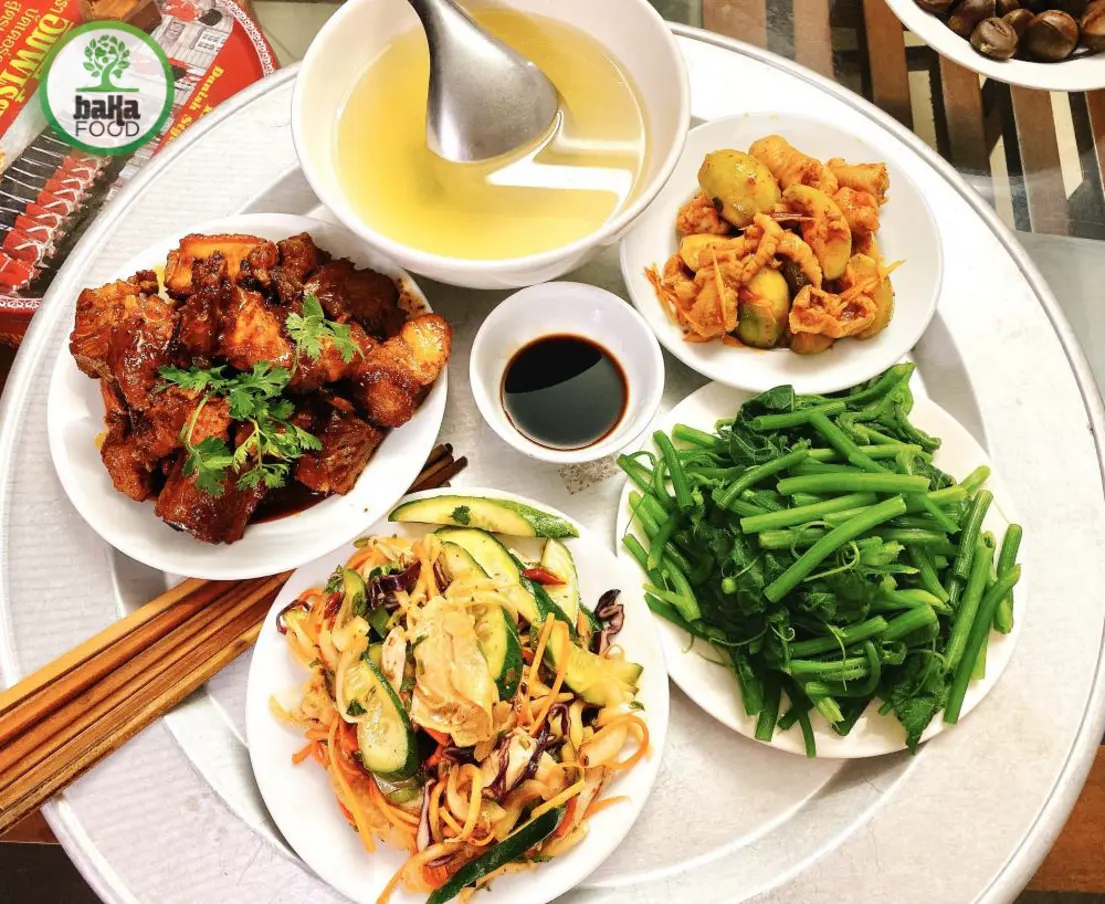 Bày trí hợp lý giúp mâm cơm ngày Tết vừa đẹp vừa tiện chuẩn bị Bày trí hợp lý giúp mâm cơm ngày Tết vừa đẹp vừa tiện chuẩn bị