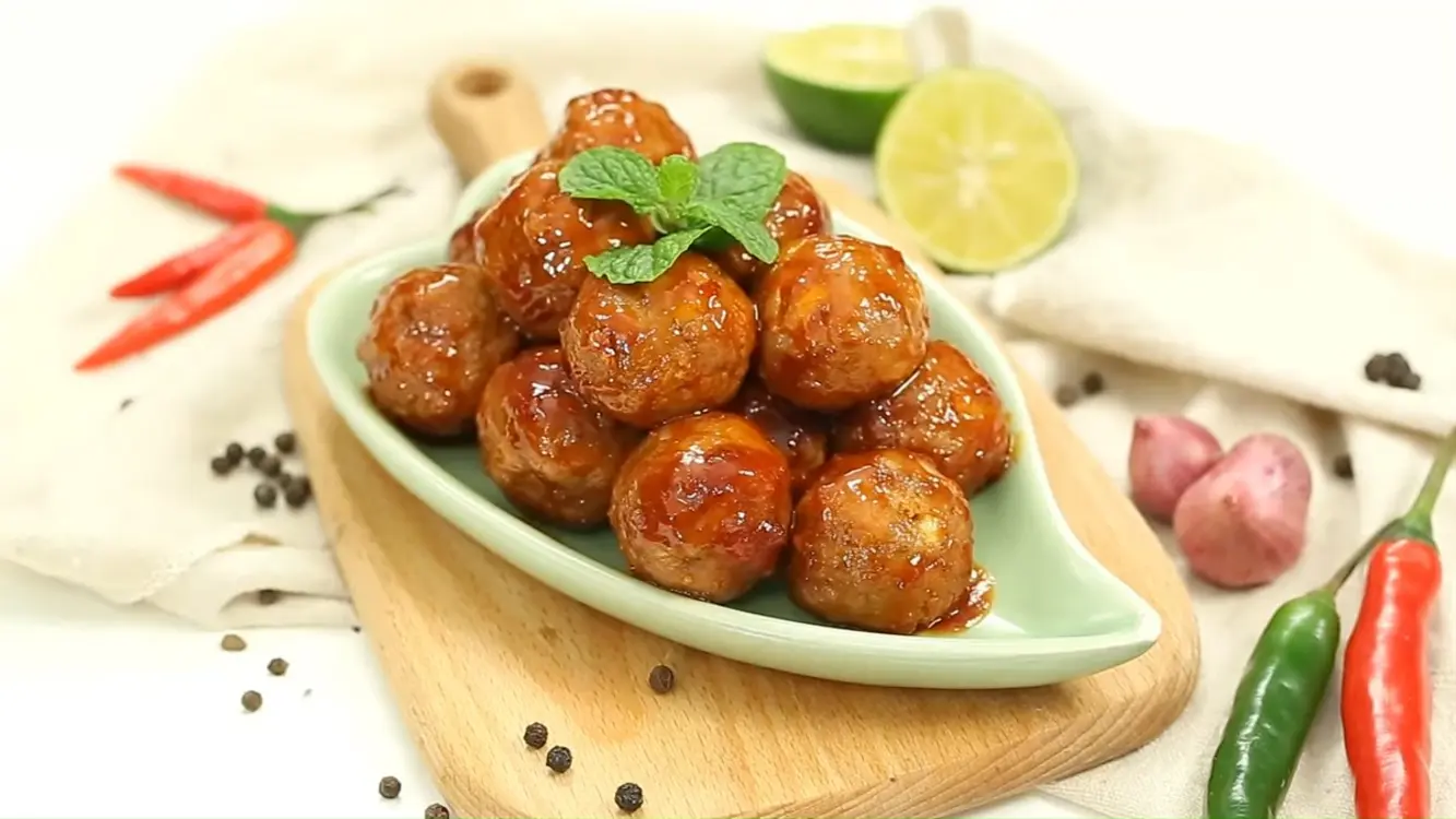 Món Bò Viên Sốt Chua Ngọt Thơm Ngon Dễ Làm