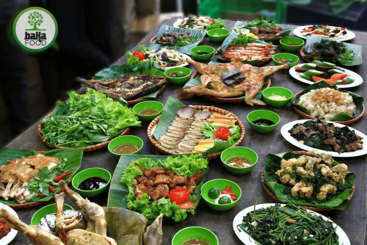 Việc tự tay nấu nướng giúp đảm bảo vệ sinh và thắt chặt tình cảm gia đình