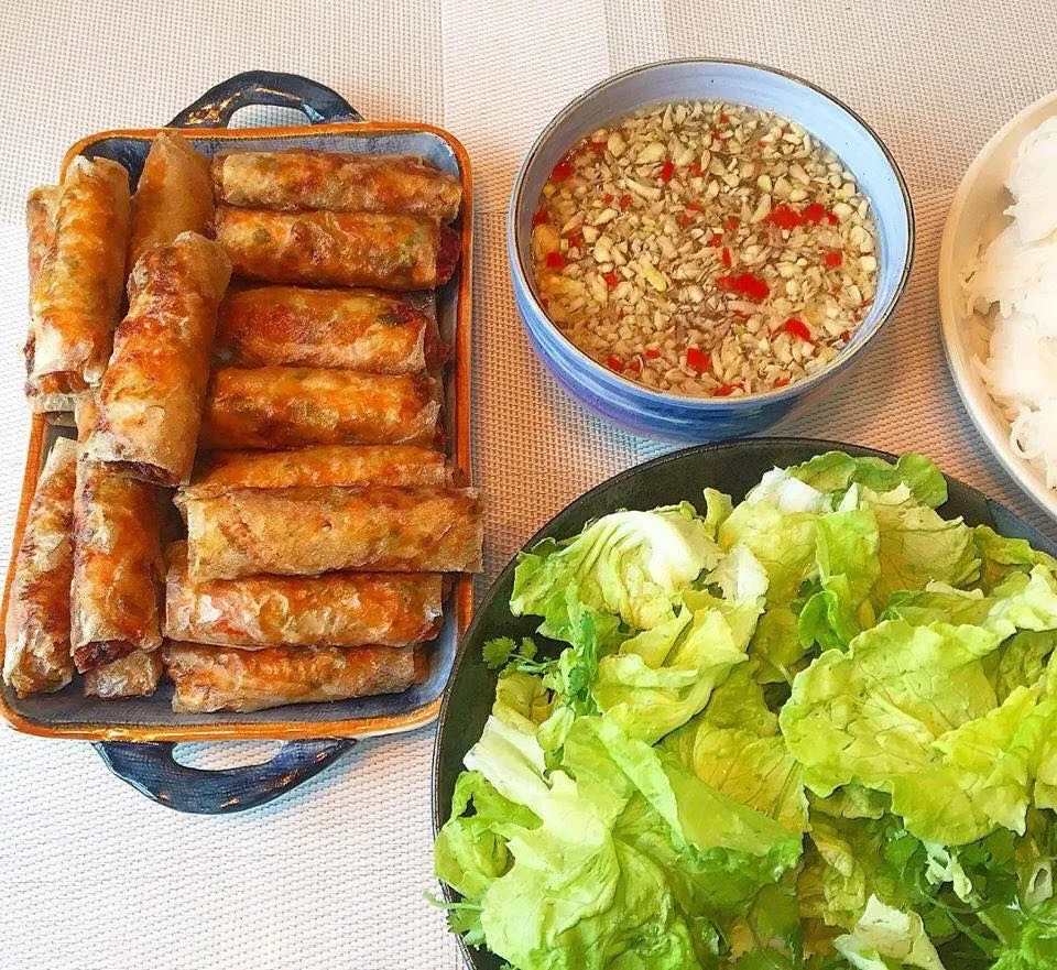 cach lam banh trang cuon cha gio