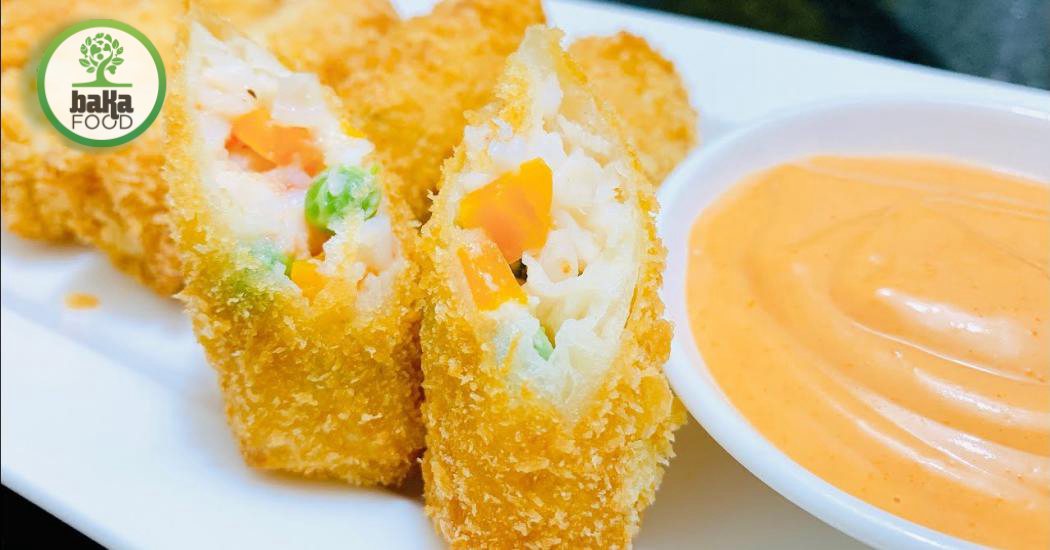 Kỹ thuật cuốn bánh tráng và chiên chả giò giòn
