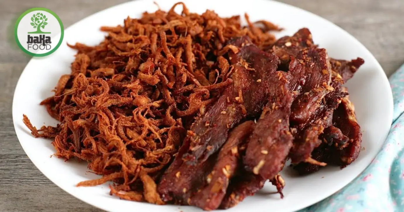 Cách làm thịt heo muối khô đòi hỏi từng bước tỉ mỉ, từ ướp muối đến xử lý và bảo quản