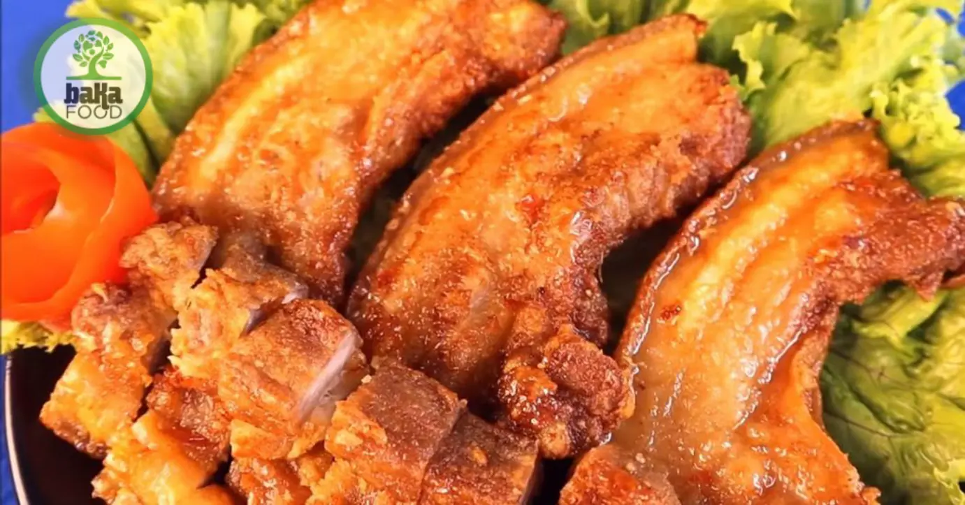 Nếu muốn cách nướng thịt ba chỉ giòn hơn, công thức mật ong là lựa chọn dễ làm