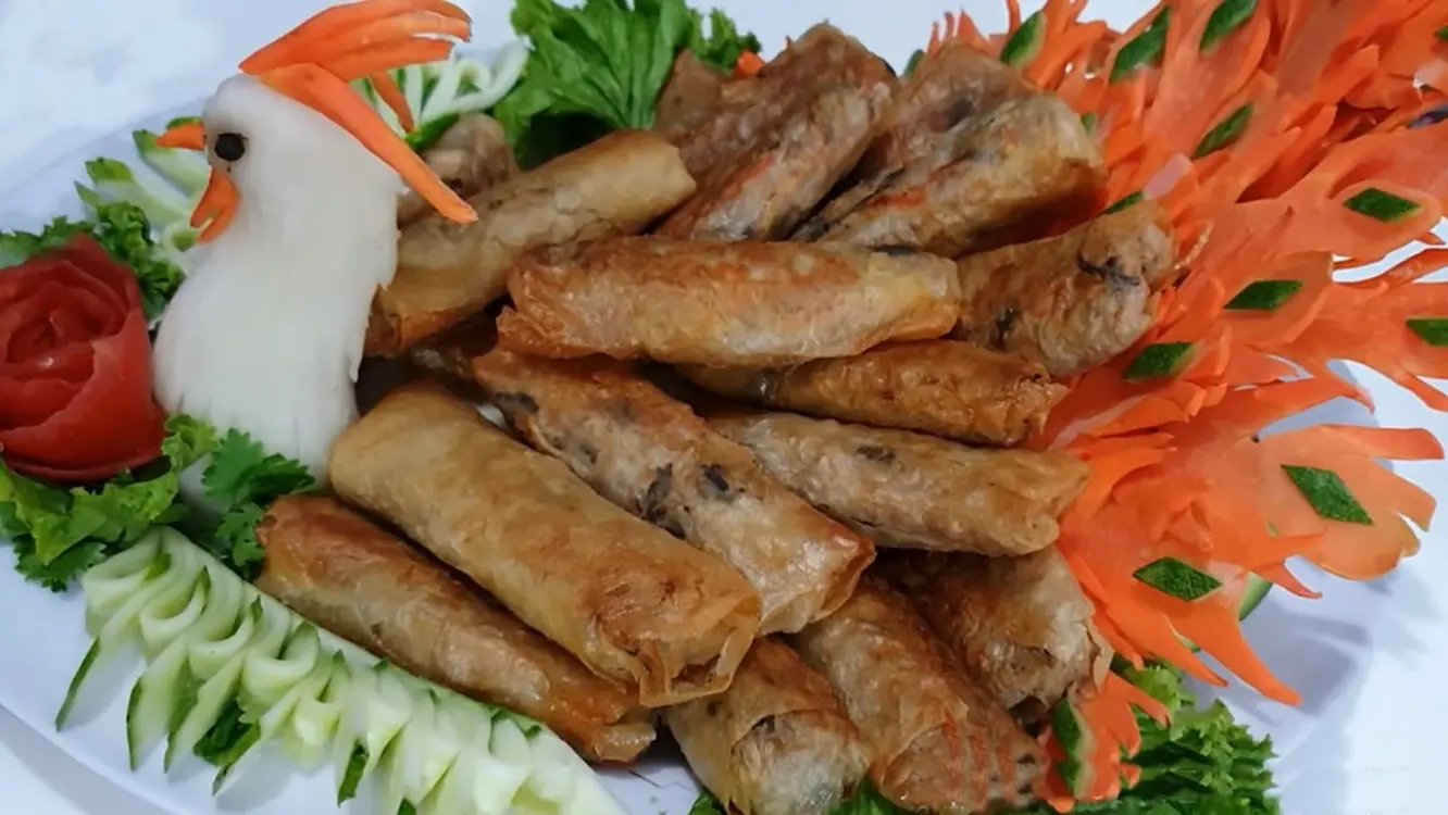 Cách Trang Trí Chả Giò Đẹp Mắt Và Hấp Dẫn
