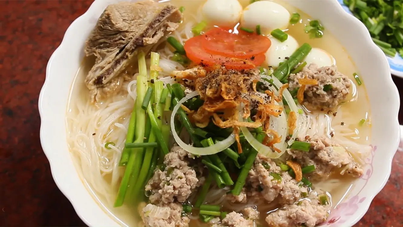 Cách Nấu Bún Thịt Heo Thơm Ngon, Dễ Làm Cho Gia Đình